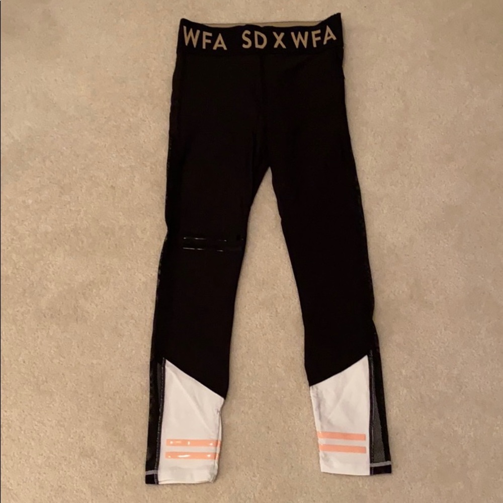 Sarah’s Day X White Fox Leggings